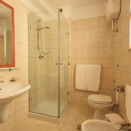 Poseidonia Mare 3* Paestum