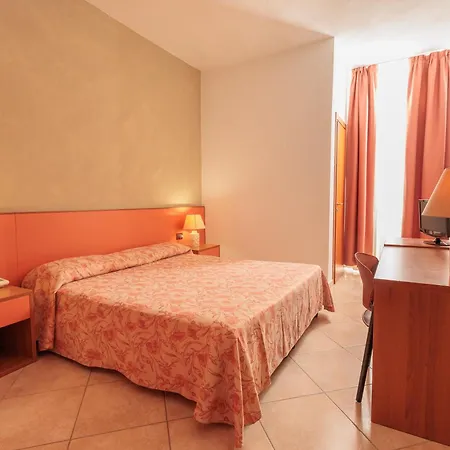 Poseidonia Mare 3*
